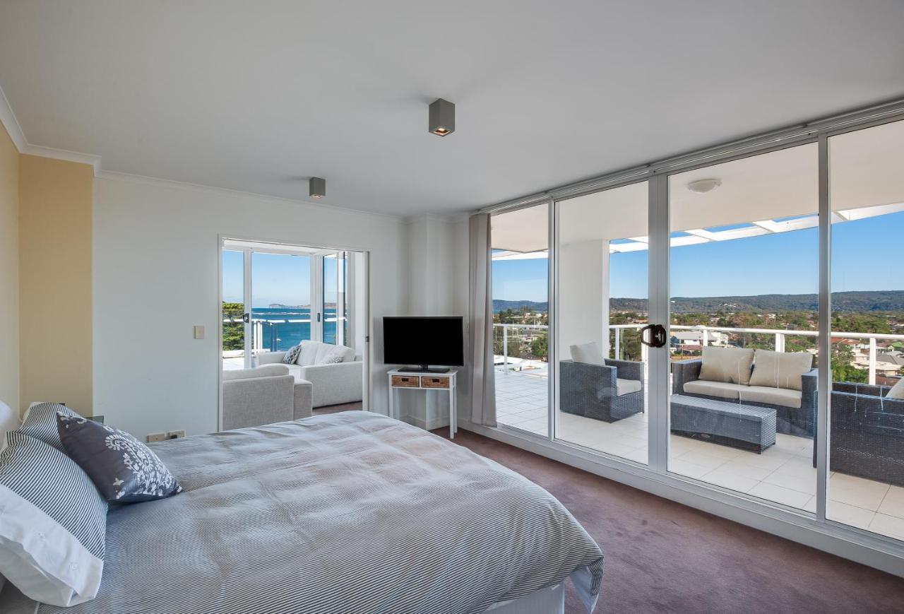 Penthouse 707 - 4 Bedroom Oceanview Penthouse Ettalong Beach